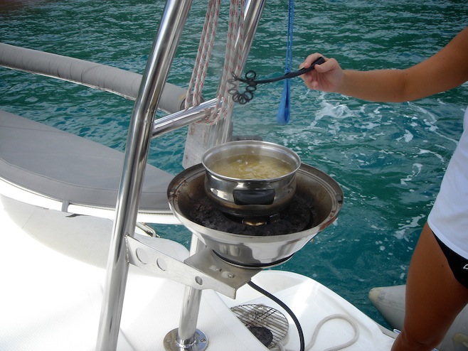 SoPac Marquesas Puamau Grilling.JPG (151524 bytes)